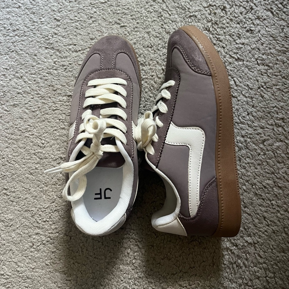 JustFab Casual Sneakers